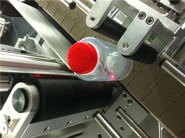 Stroj za etiketiranje naljepnica okrugle boce Pawpaw / Guava za polje pića